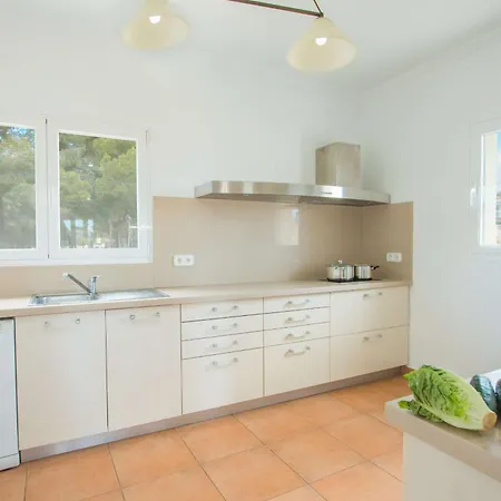 Zelda - Plusholidays * Ifach