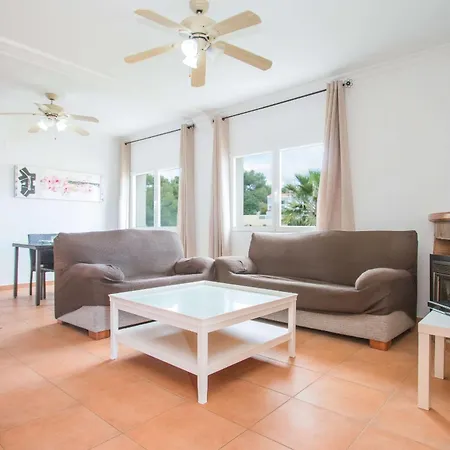 Zelda - Plusholidays