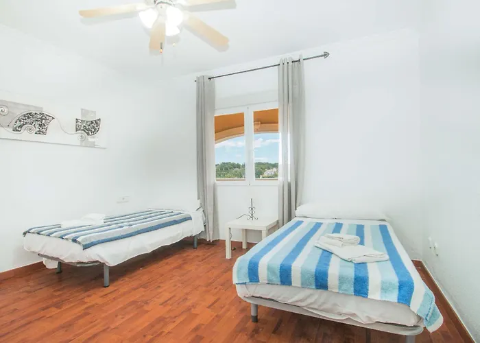 Zelda - Plusholidays