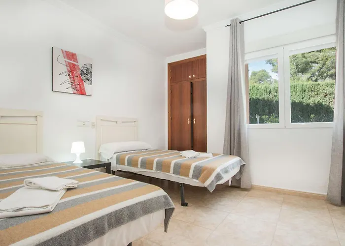 Zelda - Plusholidays * Ifach