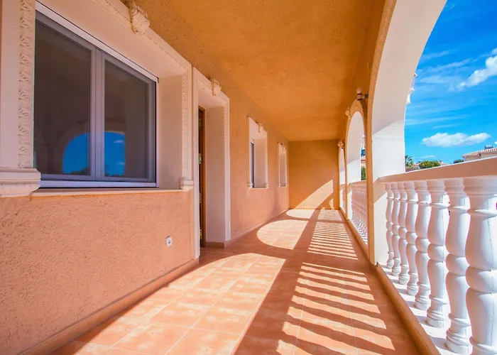 Zelda - Plusholidays