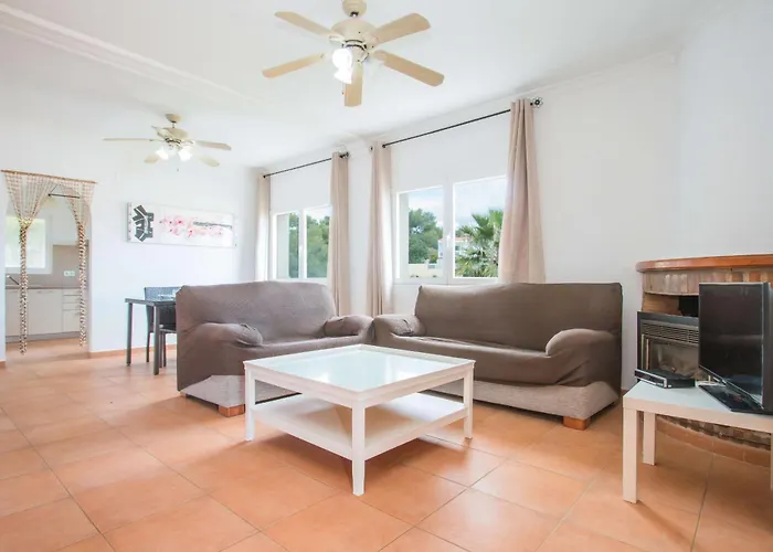 Zelda - Plusholidays